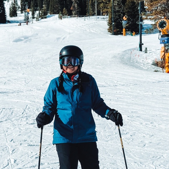 Meet your Posher, Ellie - Picture 1 of 1